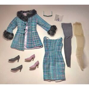 Tonner 16" Doll Outfit Plus Size "Gallery Reception" (As shown)